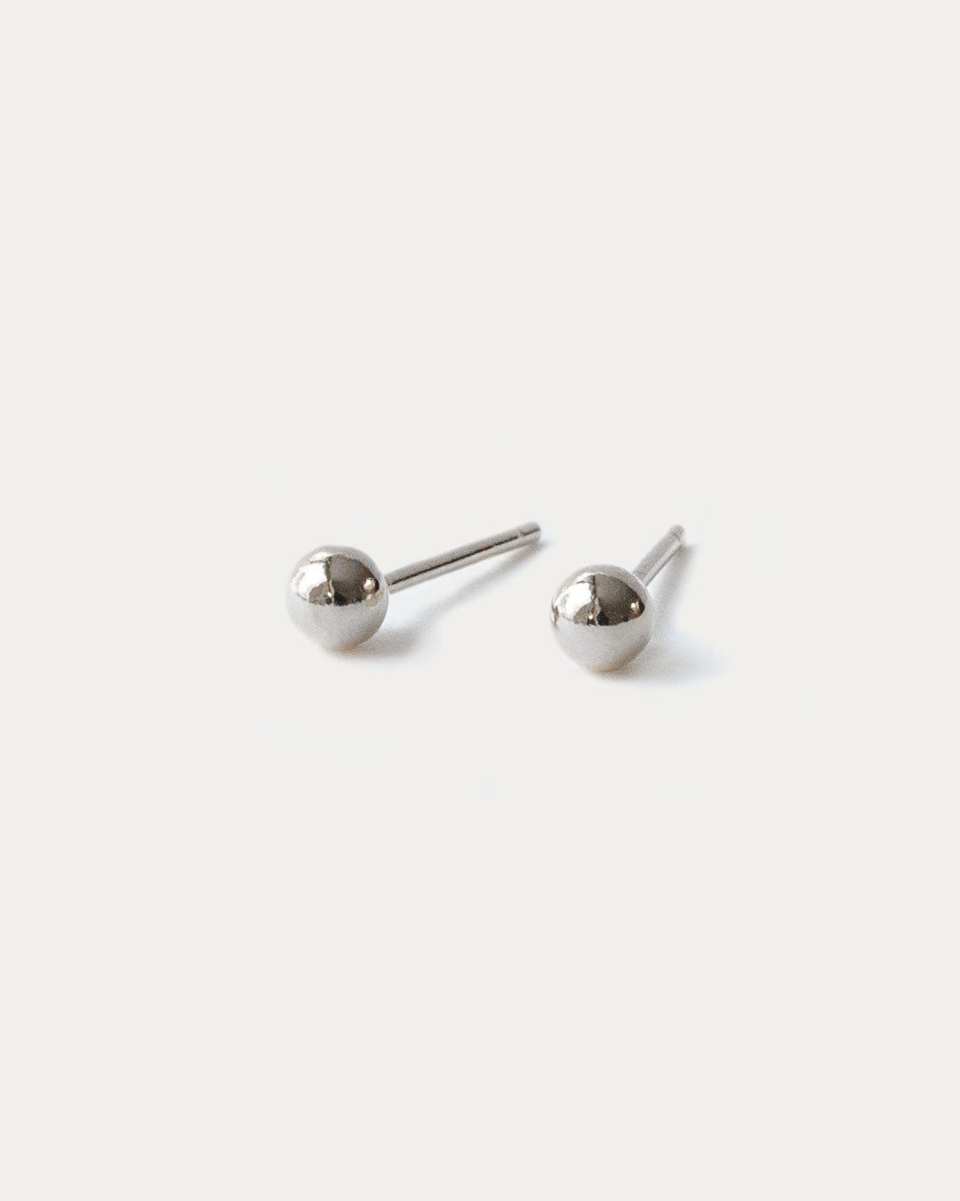 Sterling Silver 8mm Flat Round Stud Earrings – Michaels Jewelers